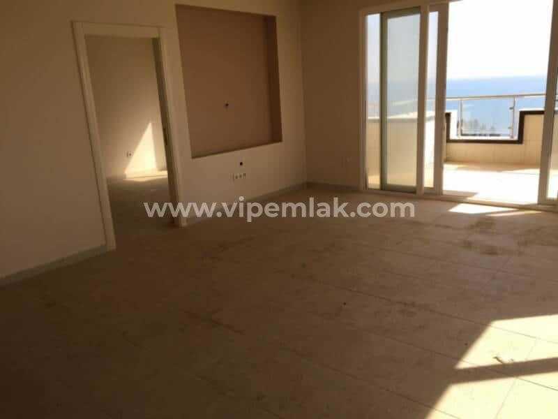 LİPARİS GLİNDRES SİTESİNDE SATILIK YAZLIK DAİRE