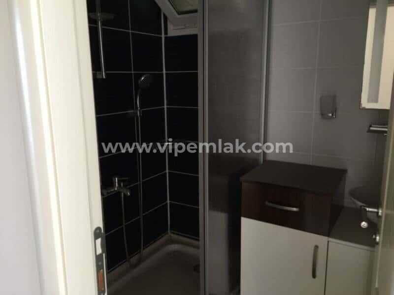 LİPARİS GLİNDRES SİTESİNDE SATILIK YAZLIK DAİRE