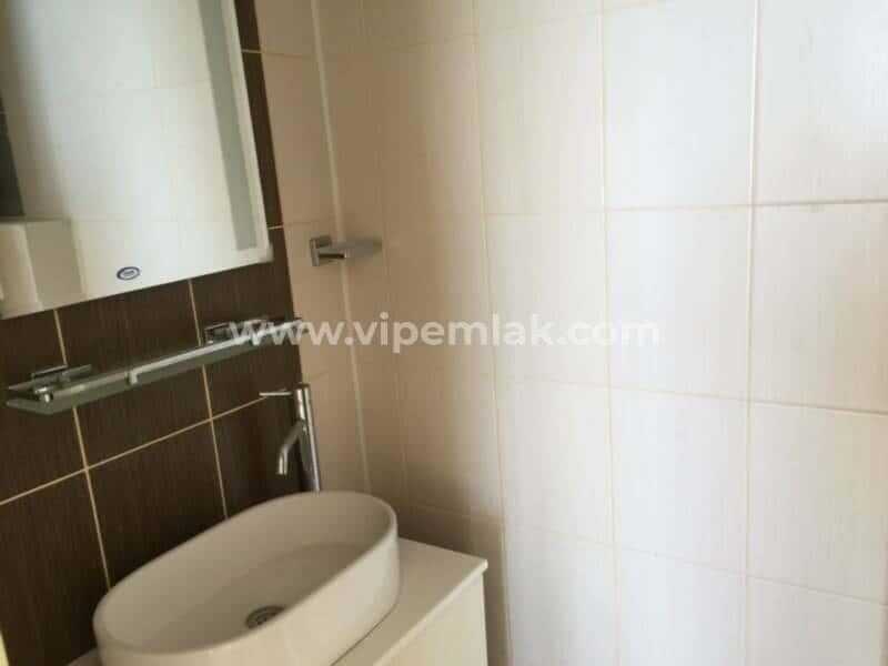 LİPARİS GLİNDRES SİTESİNDE SATILIK YAZLIK DAİRE