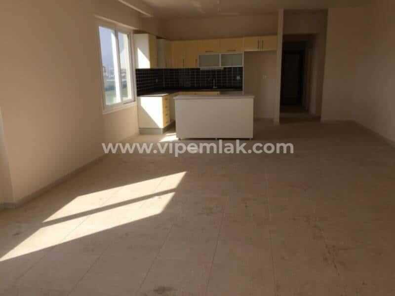 LİPARİS GLİNDRES SİTESİNDE SATILIK YAZLIK DAİRE
