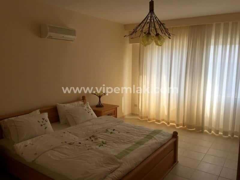 LİPARİS 3 SİTESİNDE SATILIK YAZLIK 4+1 DAİRE