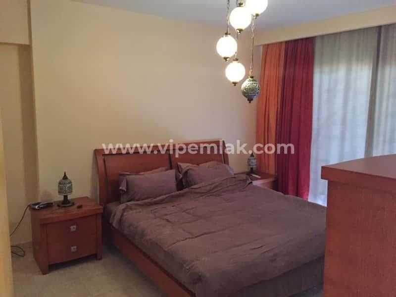 LİPARİS 3 SİTESİNDE SATILIK YAZLIK 4+1 DAİRE