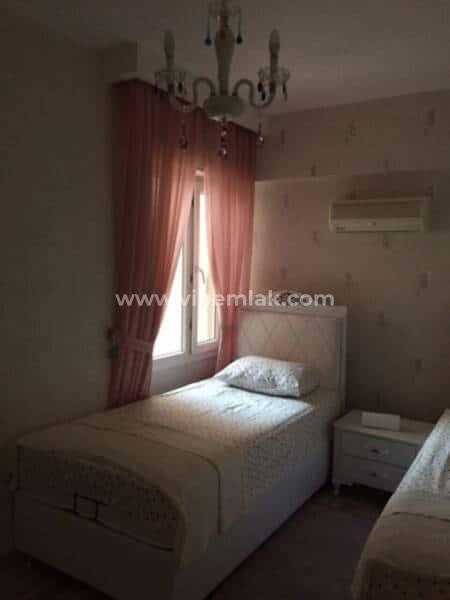 LİPARİSPARK SİTESİNDE SATILIK YAZLIK