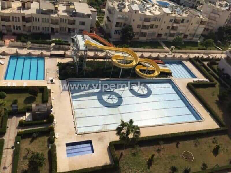 LİPARİSPARK SİTESİNDE SATILIK YAZLIK
