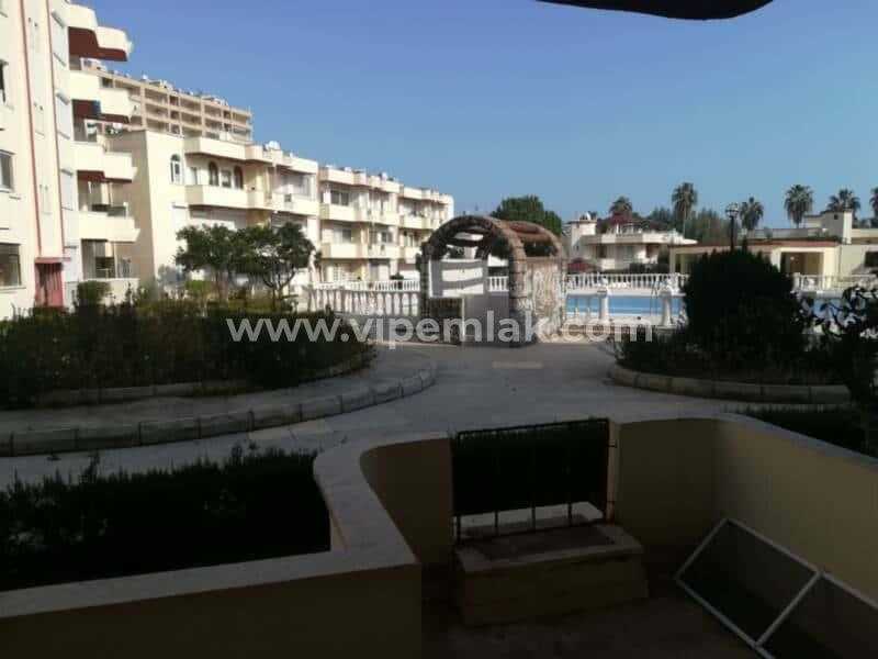 ÇEŞMELİ EFTELYA SİTESİNDE DENİZE SIFIR SATILIK 3+1 YAZLIK DAİRE