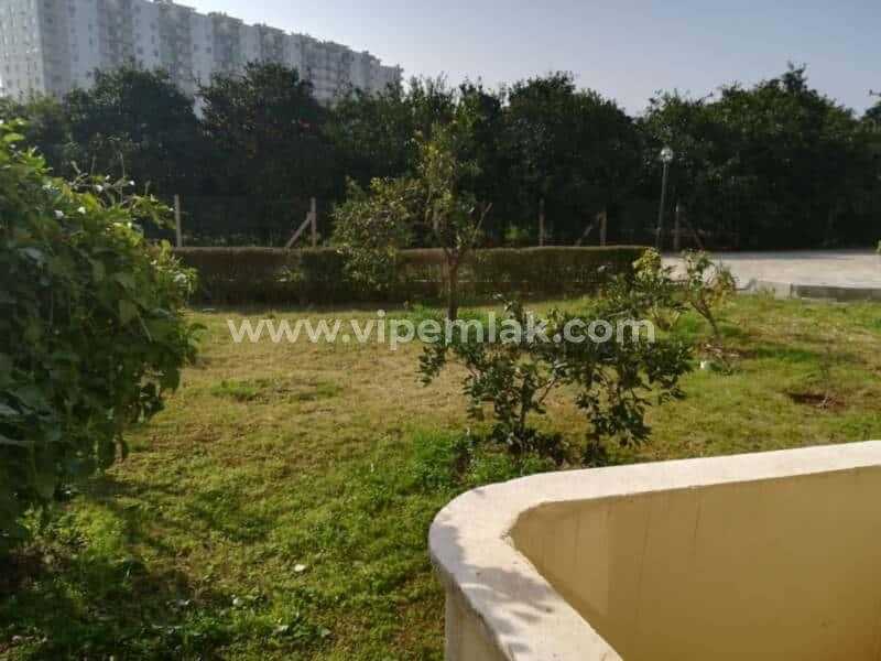 ÇEŞMELİ EFTELYA SİTESİNDE DENİZE SIFIR SATILIK 3+1 YAZLIK DAİRE