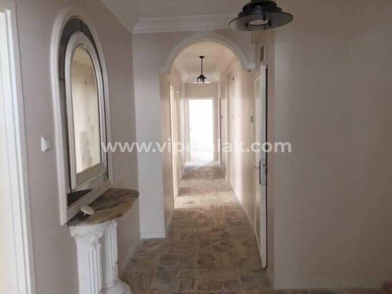 MERSİN MEZİTLİ LATİFE APARTMANINDA SATILIK DAİRE