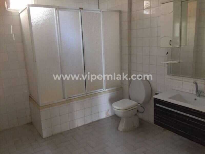 MERSİN MEZİTLİ LATİFE APARTMANINDA SATILIK DAİRE