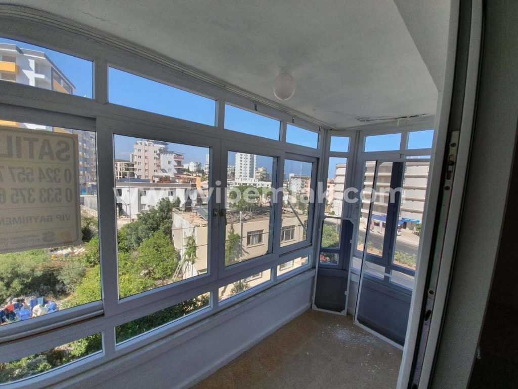 ERDEMLİ AYAŞ KUMSAL TEPE SİTESİNDE SATILIK YAZLIK DAİRE SAHİBİNDEN DAHA UYGUN