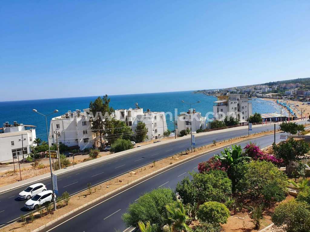 ERDEMLİ AYAŞ KUMSAL TEPE SİTESİNDE SATILIK YAZLIK DAİRE SAHİBİNDEN DAHA UYGUN