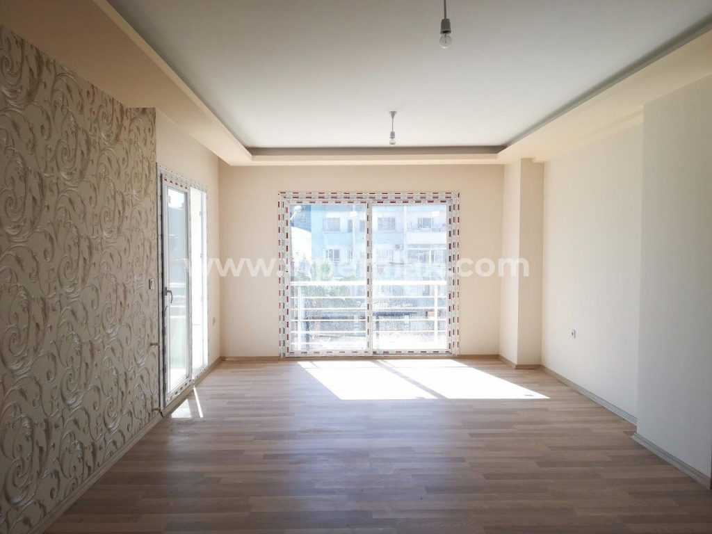 MERSİN ERDEMLİ MERKEZDE ANA YOLA CEPHE GÜNEŞ SİTESİNDE SATILIK DAİRE