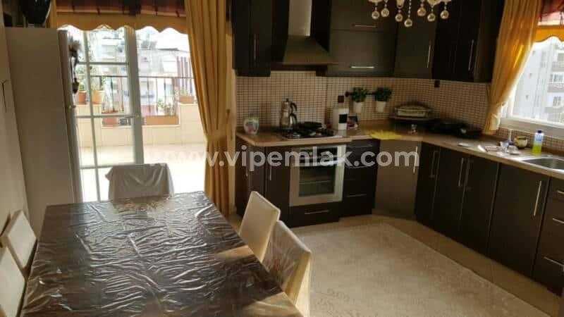 MERSİN ERDEMLİ MERKEZ ÇİÇEK APARTMANINDA SATILIK DAİRE