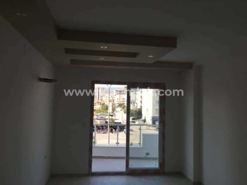 MERSİN ERDEMLİ ANAYOL KENARINDA SATILIK SIFIR DAİRE