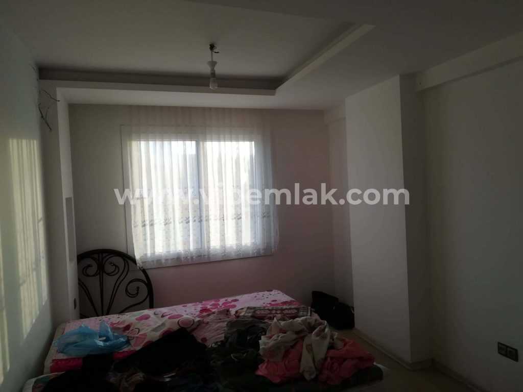 MERSİN ERDEMLİ ÇEŞMELİ NİRA HOLİDAY SİTESİNDE SATILIK YAZLIK