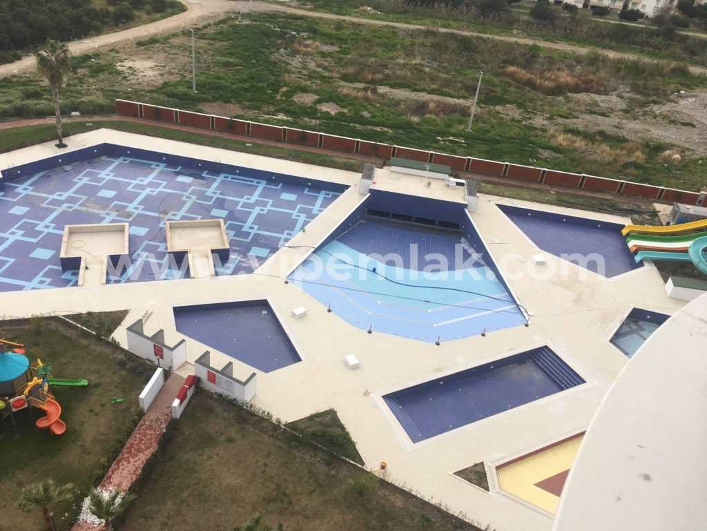 MERSİN ERDEMLİ ÇEŞMELİ AYLIK KİRALIK SUN CİTY SİTESİNDE YAZLIK DAİRE