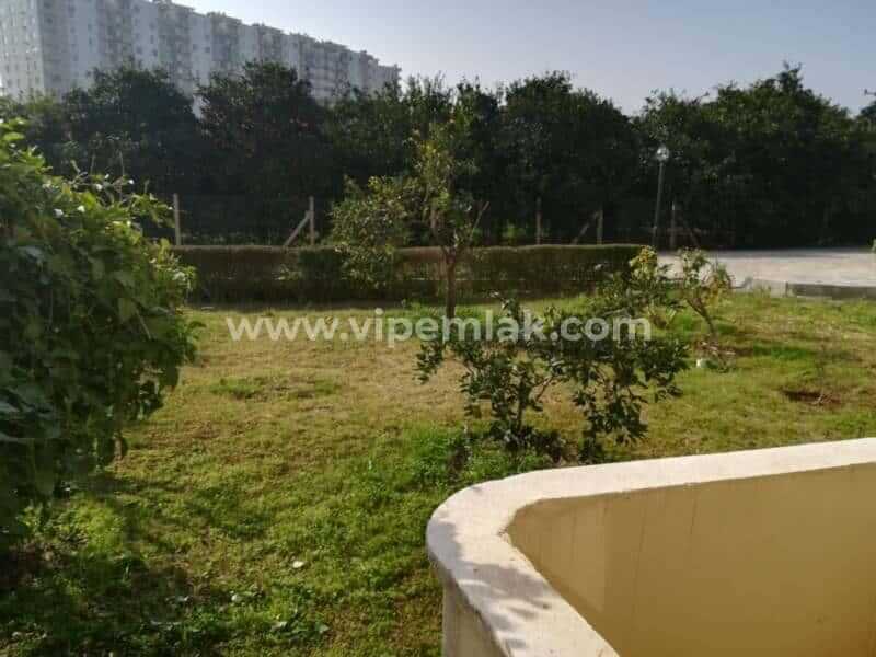 ÇEŞMELİ EFTELYA SİTESİNDE DENİZE SIFIR SATILIK 3+1 YAZLIK DAİRE