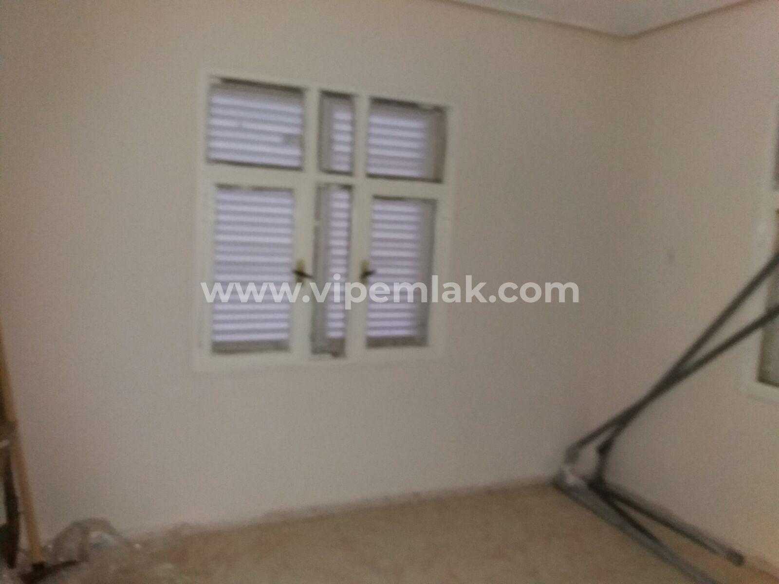 ERDEMLİ AVGADI YAYLASINDA KİRALIK SEZONLUK YAYLA EVİ VİPGAYRİMENKUL