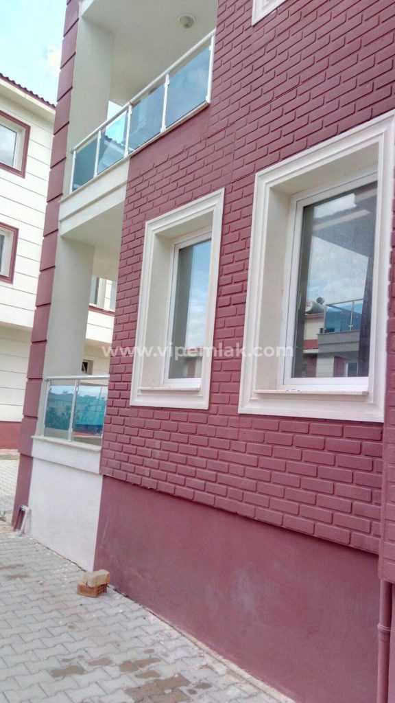 MERSİN AYAŞ KOMŞUPARK KONAKLARINDA SATILIK YAZLIK DAİRE