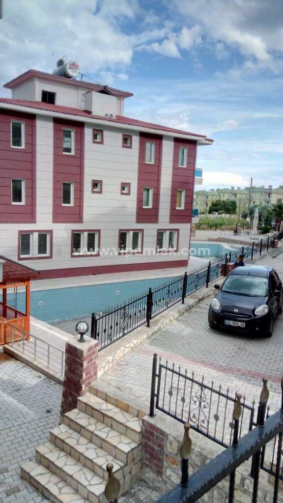 MERSİN AYAŞ KOMŞUPARK KONAKLARINDA SATILIK YAZLIK DAİRE