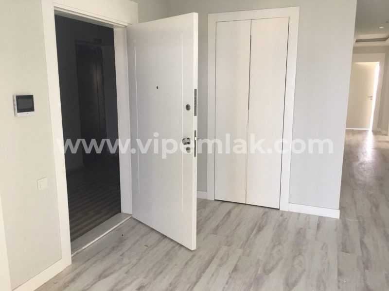 MERSİN ERDEMLİ BULVAR YEŞİLYURT SİTESİNDE SATILIK SIFIR DAİRE