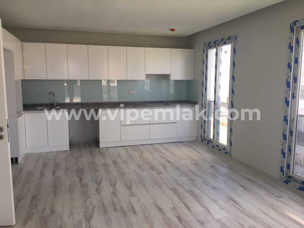 MERSİN ERDEMLİ BULVAR YEŞİLYURT SİTESİNDE SATILIK SIFIR DAİRE