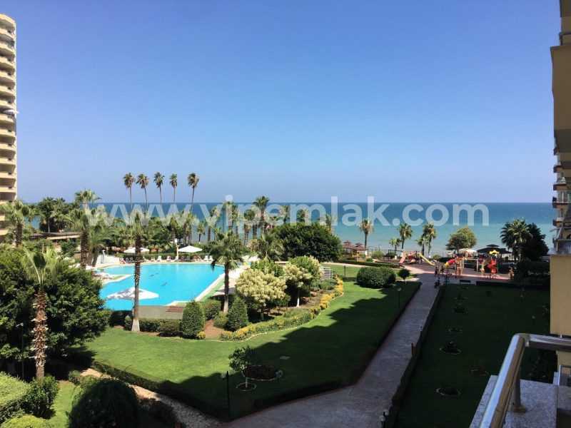 MERSİN ÇEŞMELİ LİPARİS 5 SİTESİNDE EŞYALI SATILIK YAZLIK DAİRE