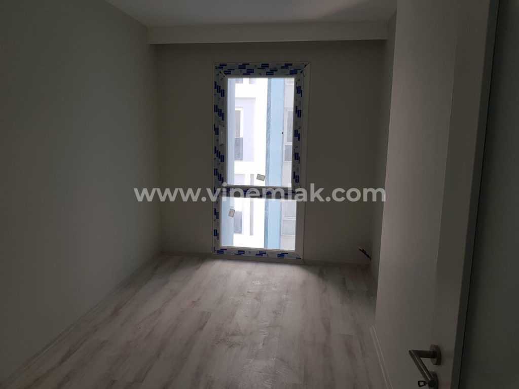 MERSİN ERDEMLİ BULVAR YEŞİLYURT SİTESİNDE SATILIK DAİRE
