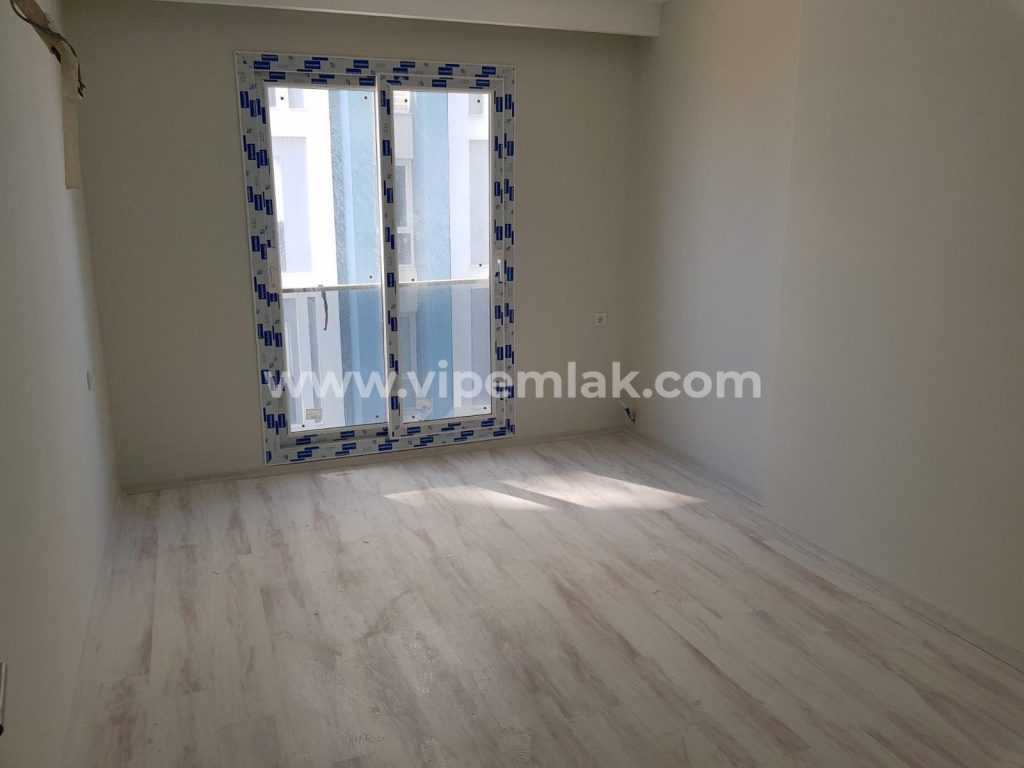 MERSİN ERDEMLİ BULVAR YEŞİLYURT SİTESİNDE SATILIK DAİRE