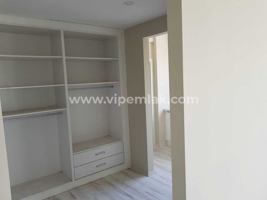 MERSİN ERDEMLİ BULVAR YEŞİLYURT SİTESİNDE SATILIK DAİRE