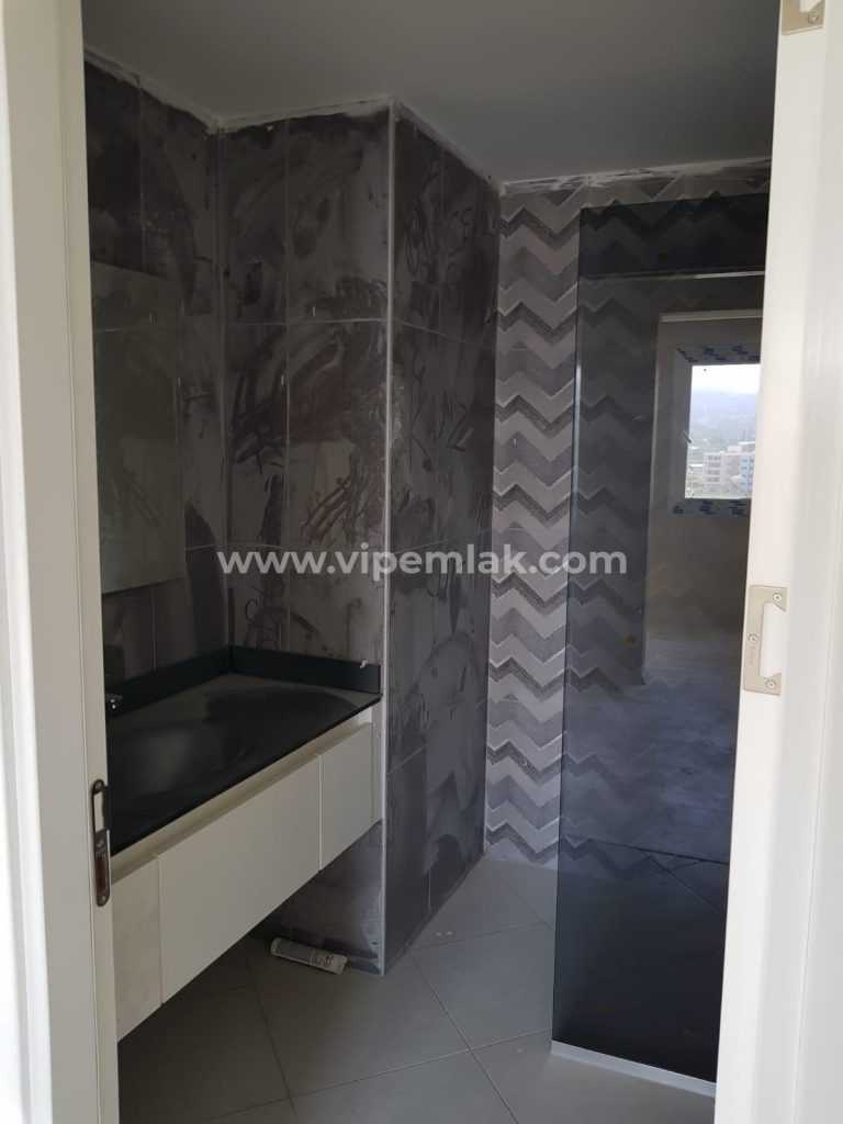 MERSİN ERDEMLİ BULVAR YEŞİLYURT SİTESİNDE SATILIK DAİRE