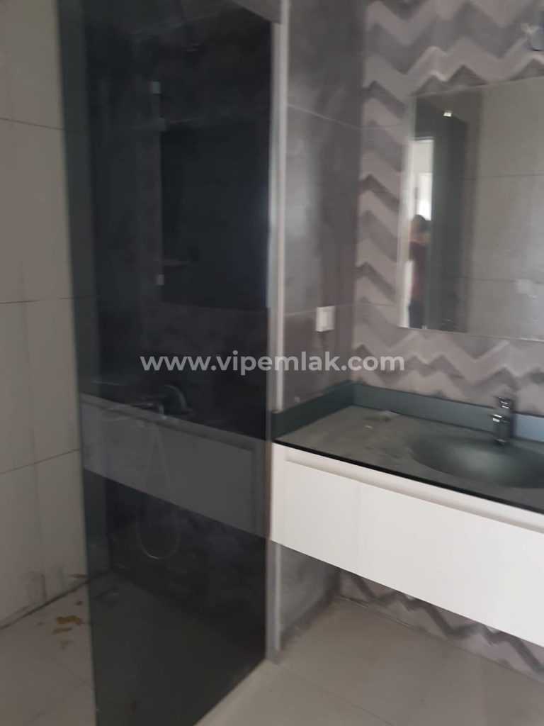 MERSİN ERDEMLİ BULVAR YEŞİLYURT SİTESİNDE SATILIK DAİRE