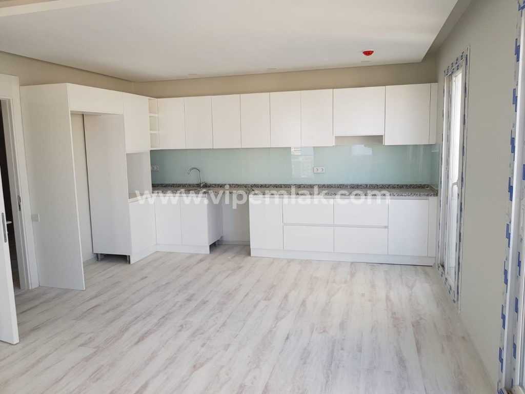 MERSİN ERDEMLİ BULVAR YEŞİLYURT SİTESİNDE SATILIK DAİRE