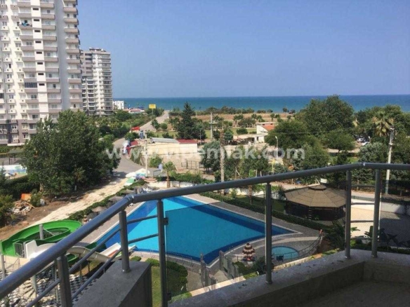 MERSİN ÇEŞMELİ NİRA HOLİDAY SİTESİNDE KİRALIK YAZLIK DAİRE