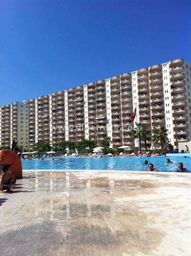 MERSİN ERDEMLİ QUEENABA SİTESİNDE SATILIK 2+1 YAZLIK DAİRE