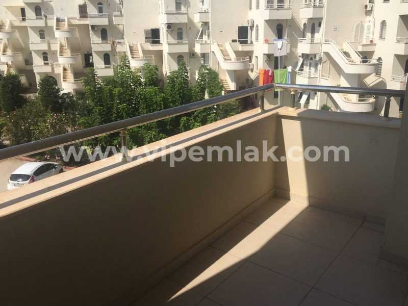 MERSİN ÇEŞMELİ LİPARİS 5 SİTESİNDE EŞYALI SATILIK YAZLIK DAİRE