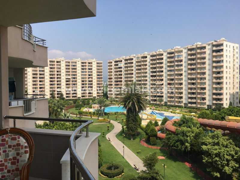 MERSİN KARGIPINARI QUEENABA SİTESİNDE KİRALIK YAZLIK DAİRE