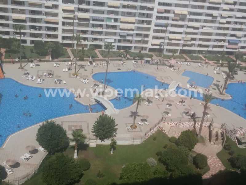 MERSİN TÖMÜK DOĞAN AQUAPARK SİTESİNDE KİRALIK YAZLIK