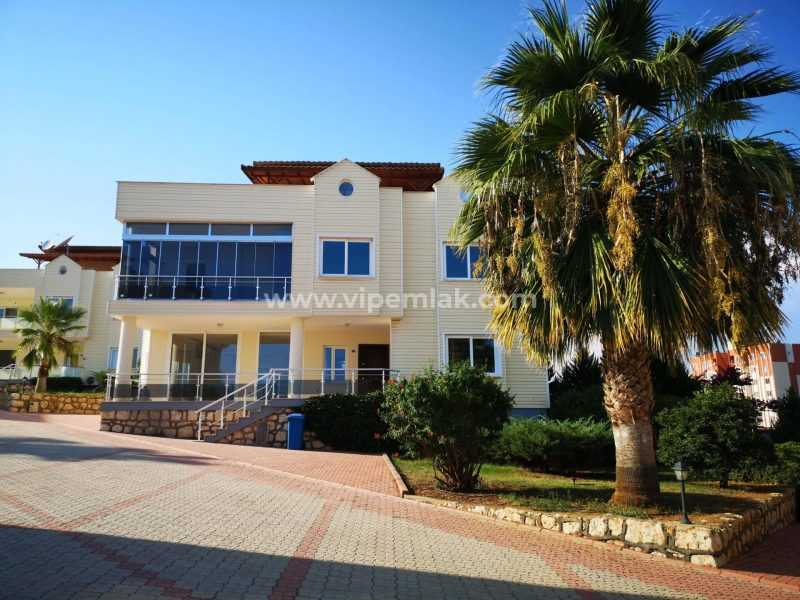 ERDEMLİ ALACAÖREN VİLLALARINDA SATILIK TRİPLEX