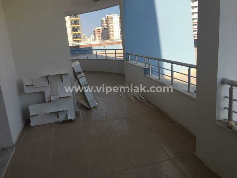 ERDEMLİ COŞKUN PLAZA DA SATILIK DAİRE