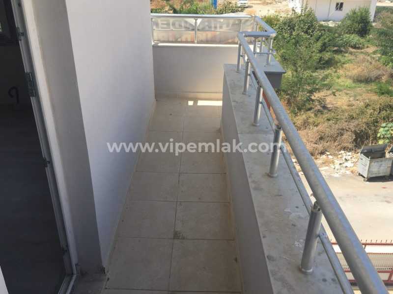 ERDEMLİ ÇEVREYOLU’NDA SATILIK ARAKAT SIFIR DAİRE