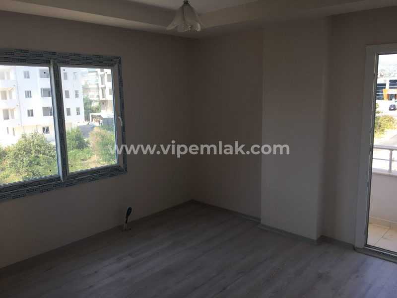 ERDEMLİ ÇEVREYOLU’NDA SATILIK ARAKAT SIFIR DAİRE