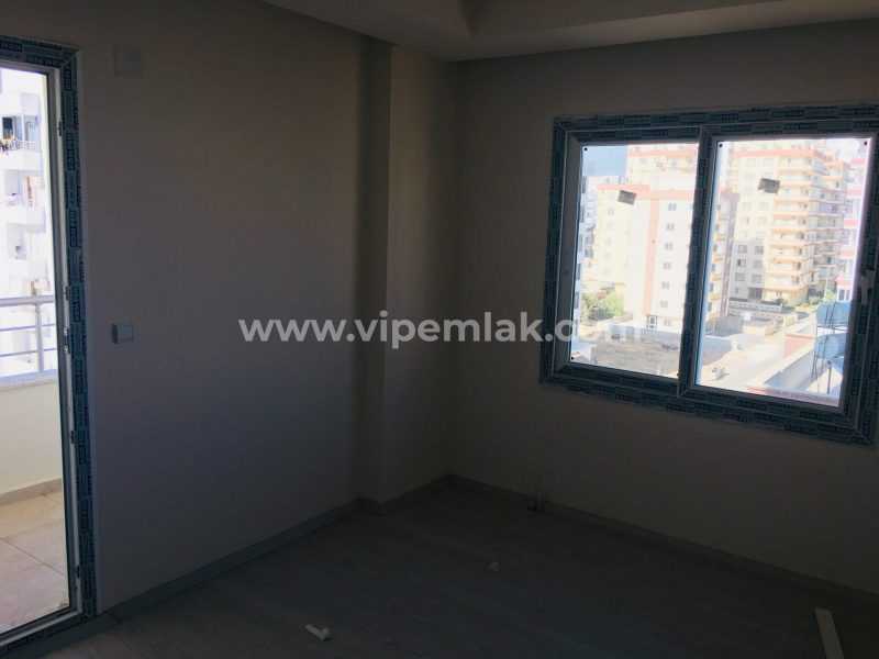 ERDEMLİ TAPU CADDESİNDE HAVUZLU SİTEDE SATILIK SIFIR DAİRE