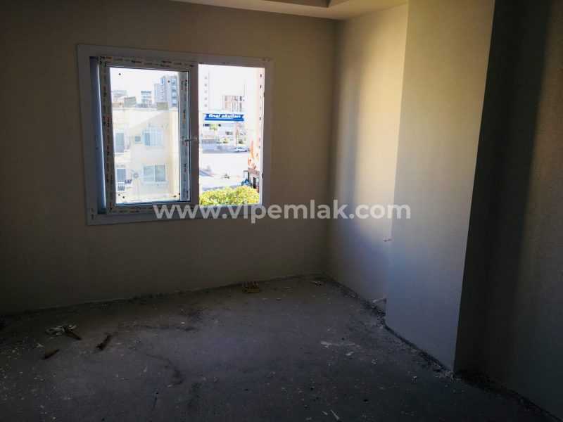 ERDEMLİ YAYLA YOLUNDA SATILIK SIFIR DAİRE