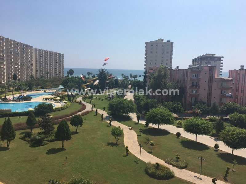 MERSİN KARGIPINARI QUEENABA SİTESİNDE SATILIK LÜX YAZLIK DAİRE