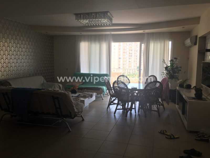 MERSİN KARGIPINARI QUEENABA SİTESİNDE SATILIK LÜX YAZLIK DAİRE