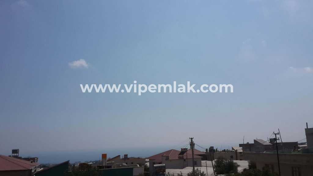 ERDEMLİ SİTE OLMAYA MUSAİT DENİZ MANZARALI SATILIKVİLLALIK ARSA