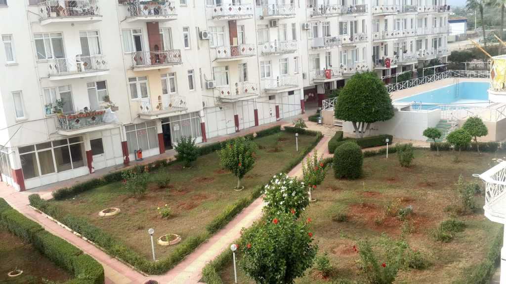 ERAS SİTESİ HAVUZLU DENİZE 100 M EŞYALI SATILIK 2+1 DAİRE