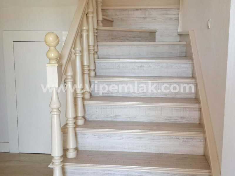 ERDEMLİ ALACAÖREN VİLLARINDA ULTRA LUX SATILIK TRİPLEX
