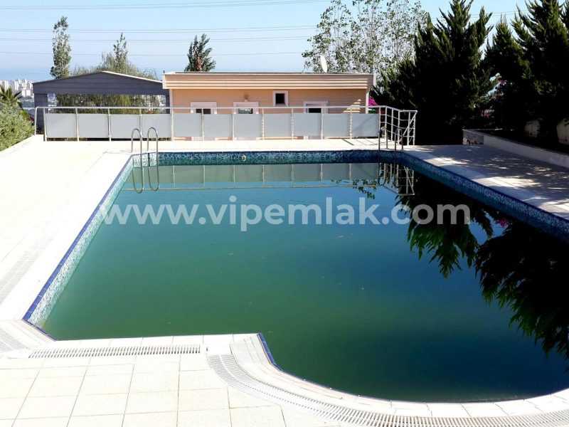 ERDEMLİ ALACAÖREN VİLLARINDA ULTRA LUX SATILIK TRİPLEX