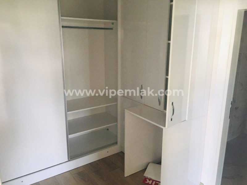 ERDEMLİ ALATAPLAZA’DA GENİŞ VE FERAH SATILIK DAİRE